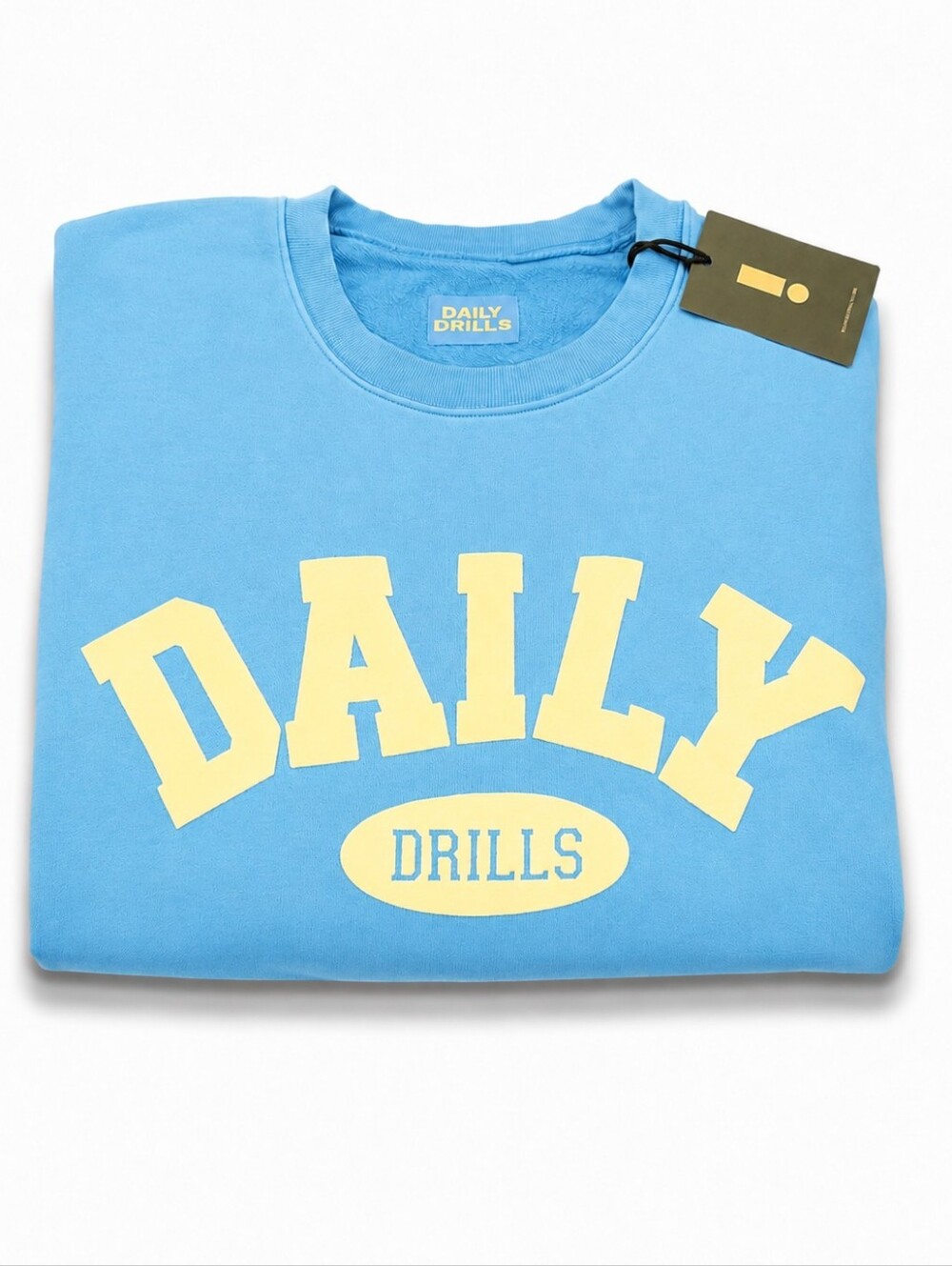 Daily Drills Malibu/Lemonade Crewneck Nwt 🍋